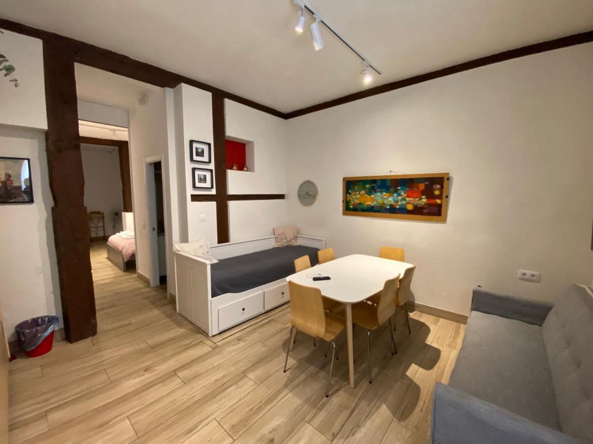 Opera-Suites Luxury La Boheme, In The Very Center Of Madrid. Exterior photo